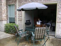 Outdoor Patio Table Set With Umbrella // 4 Chairs in Kingwood, Texas